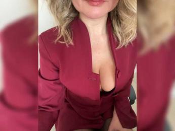 _IBlondy_ webcam bongacams model stream image