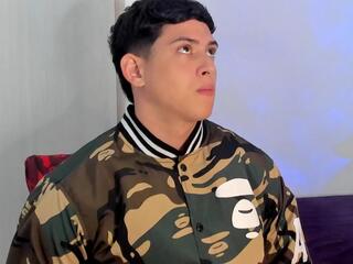 Breth Colton webcam flirt4free model stream image