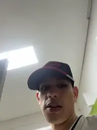 HarryGaze webcam model stream image