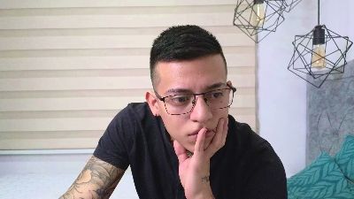 yourfantasy1999 webcam model stream image
