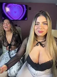 MiaWhitePink_ webcam model stream image