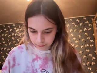 carrivenema webcam camsoda model stream image