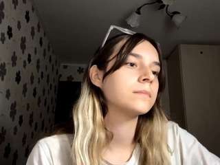 carrivenema webcam model stream image