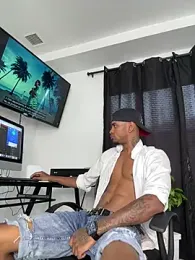 agrublack webcam model stream image