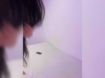 Potifays webcam model stream image