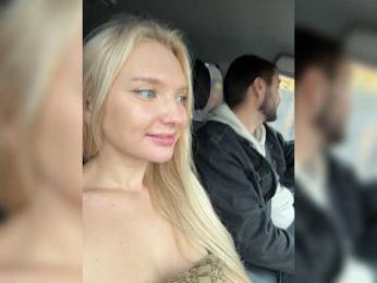 AmmyAlexInPublic webcam model stream image