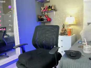 mariana_c webcam model stream image