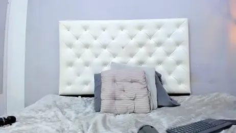 NICOLSKINNY1 webcam model stream image