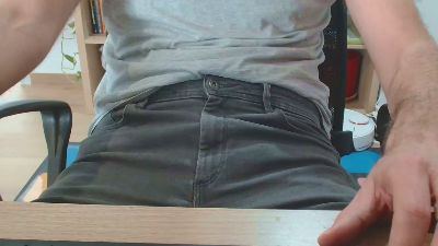 luis___32 webcam cam4 model stream image