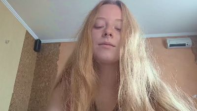 MickeyAnway webcam cam4 model stream image