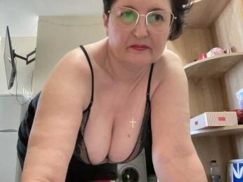 HotMilfPussy webcam bongacams model stream image