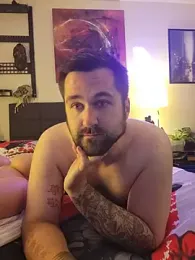 ApexPuppy webcam model stream image