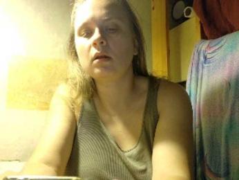 Frummi webcam model stream image