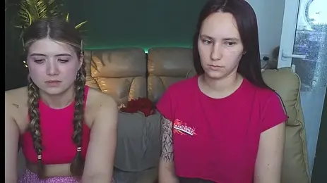 HotCaramellsTV webcam model stream image
