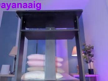whiite_snow_ webcam model stream image