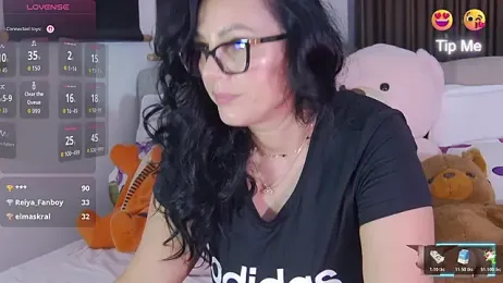 ReiyaRey webcam model stream image