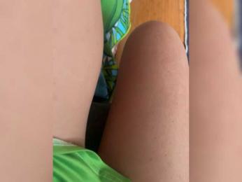 Lola-211 webcam model stream image