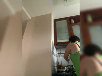 Lola-211 webcam model stream image