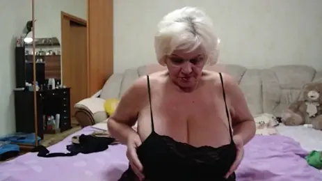 Blondebomb webcam stripchat model stream image