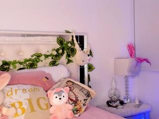 Isabel Belza webcam model stream image