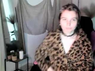 cristalnolli webcam model stream image