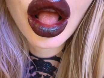 Liliiaxxx webcam model stream image