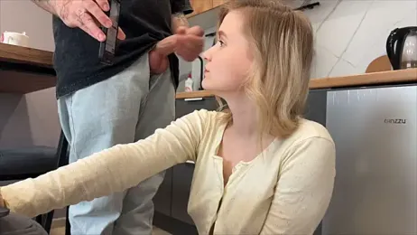 Adelovenick webcam model stream image