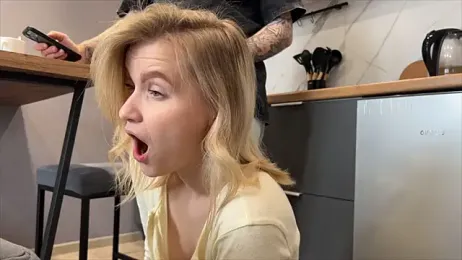 Adelovenick webcam model stream image