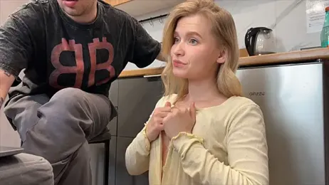 Adelovenick webcam model stream image