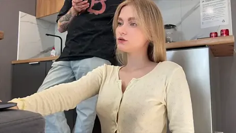 Adelovenick webcam model stream image