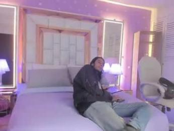 goldentemptation_ webcam chaturbate model stream image