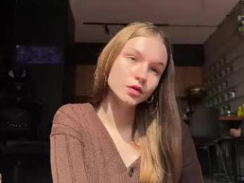 nloraaa webcam model stream image