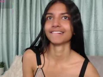 yuliethpetite webcam chaturbate model stream image