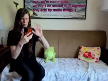 manicpixiedreamfrog webcam model stream image