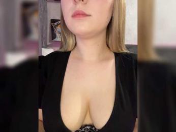 AlinaRay webcam bongacams model stream image