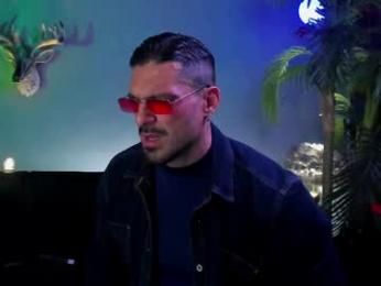 dennis_cox_ webcam model stream image