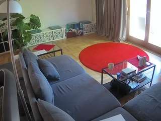 voyeurcam-julmodels-living-4 webcam model stream image