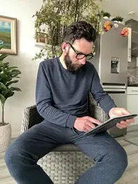 Michel_huge webcam model stream image