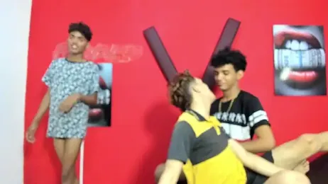 VERY_HOT_GUYS webcam model stream image