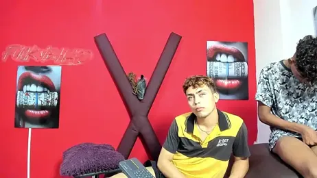 VERY_HOT_GUYS webcam model stream image