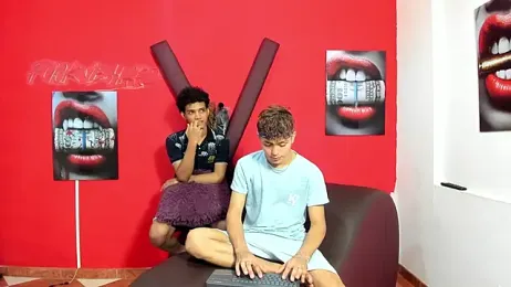 VERY_HOT_GUYS webcam model stream image