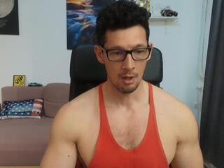 Brutus K webcam flirt4free model stream image