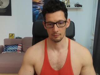 Brutus K webcam flirt4free model stream image