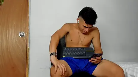 andrew_rose_ webcam model stream image