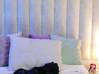 Valery Monnroy webcam model stream image