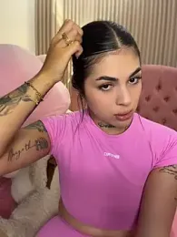 Sarasanders_4 webcam model stream image