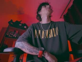 olliver___y webcam chaturbate model stream image