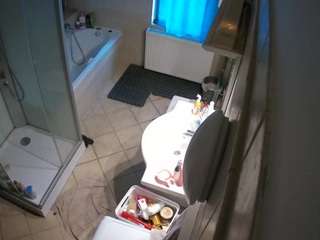 voyeurcam-julmodels-bath-2nd-2 webcam model stream image