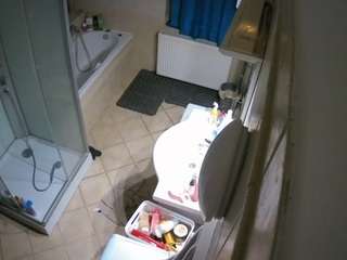 voyeurcam-julmodels-bath-2nd-2 webcam camsoda model stream image