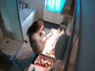 voyeurcam-julmodels-bath-2nd-2 webcam model stream image